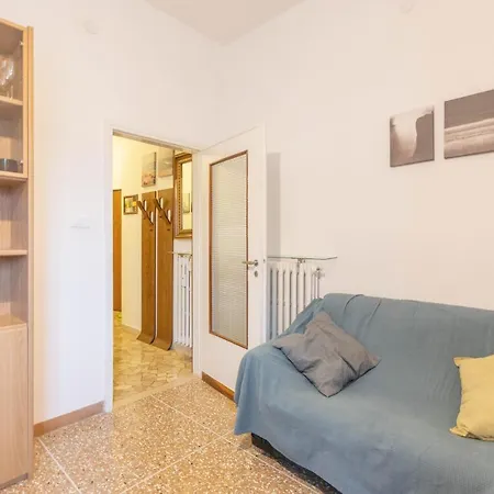 Creti, By Short Holidays Apartment